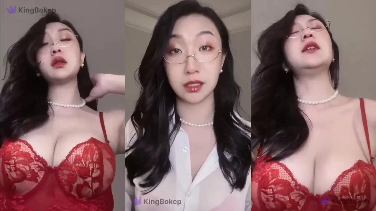 Video Pulang Kuliah Mami Chindo Ngajakin Mandi | KingBokep